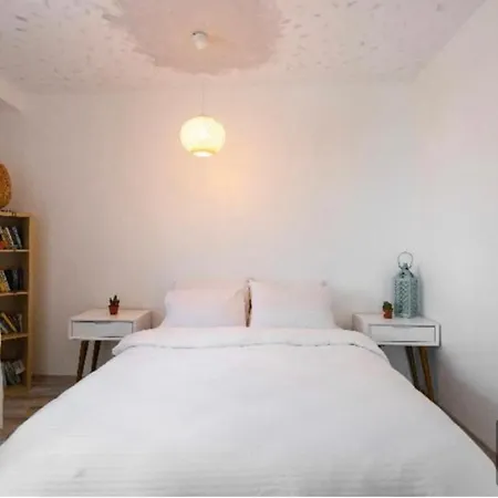 Cihangir, Taksim, Bosphorus View Apartment *